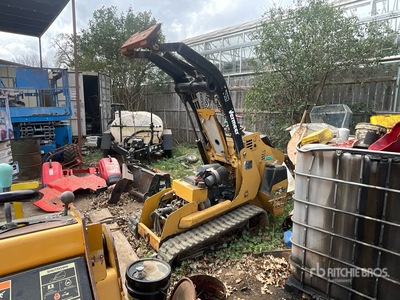 2010 Vermeer S800TX Mini Compact Track Loader (Inoperable)