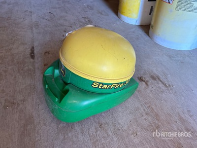 John Deere StarFire 3000 جهاز استقبال لتحديد المواقع للملاحة
