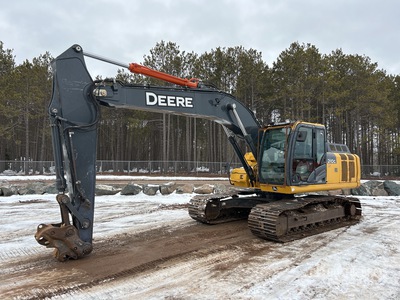 2017 John Deere 210G LC Excavadora de Cadenas