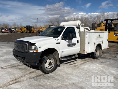 2003 Ford F-450 Super Duty XL 4x2 Camion utilitaire
