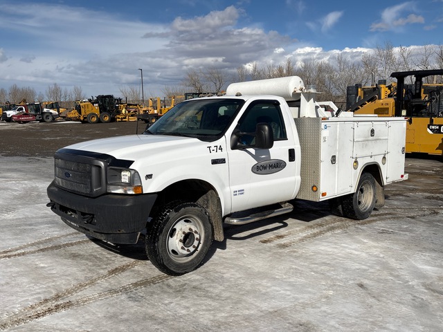 2003 Ford F-450 Super Duty XL 4x2 Utility Truck