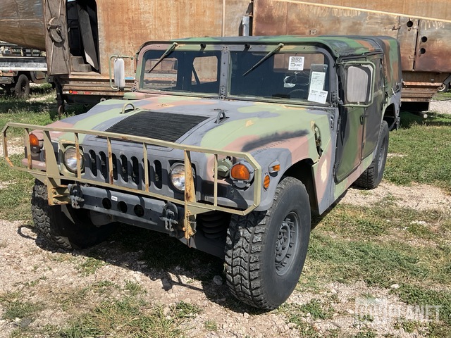 2007 AM General M1097R1 HMMWV 4 Door Soft Top w/Truck Body
