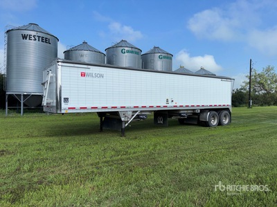 Wilson 38 ft T/A Grain Trailer