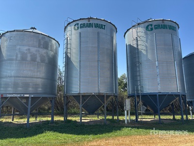 Grain Vault +/- 3200 bu 5 Ring Hopper Grain Bin