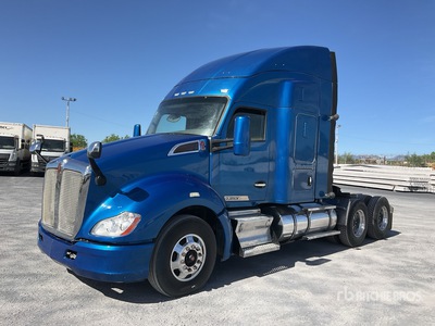 2018 Kenworth T680 6x4 Tractocamion con Dormitorio / Cabeza Tractora Cabina Dormitorio