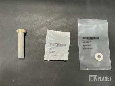 (15) Machine Bolts, (20) Pin-Rivets, (4,618) Flat Washers & Assorted Items