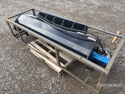 2026 Mower King ECSSTR072 72 in Motoculteur pour chargeuse à différentiel (Unused)