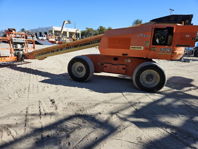 2017 JLG 600S Telescopic Boom Lift
