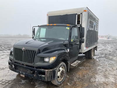 2012 International Terrastar 4x2 شاحنة فان