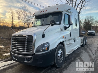 2019 Freightliner Cascadia 125 6x4 T/A Sleeper Truck Tractor