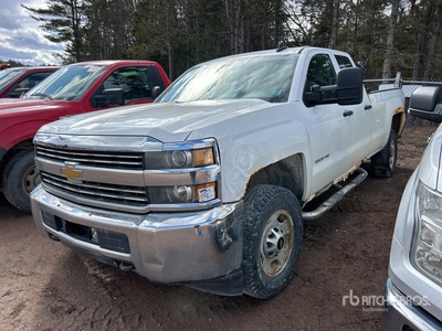 2015 Chevrolet Silverado 2500 4x4 Crew Cab Pickup (Inoperable)