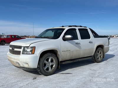 2011 Chevrolet Avalanche LTZ 4x4 Crew Cab Pickup