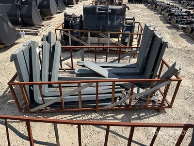 Quantity of (18) 42 in Wheel Loader Forks