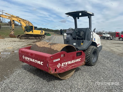 2019 Dynapac CA1400D جهاز ضاغط  الأسطوانة الناعمة