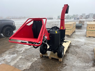 PTO HOCGS15PTO Tow-Behind Wood Chipper (Unused)