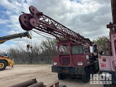 Hughes on 1973 Hughes LDH-80 8x4 Twin-Steer Über Rig arbeiten (Inoperable)
