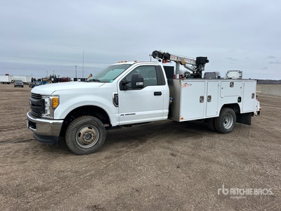 2017 Ford F-350 4x4 Camion de service