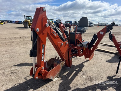 2017 Ditch Witch BH120 18 in Backhoe Trencher-bevestiging