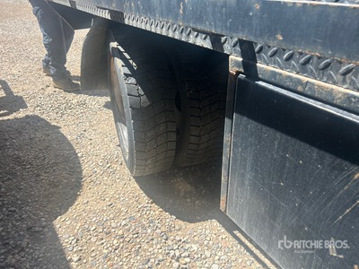 2018 Ford F-450 4x4 Flatbed Truck