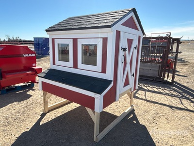 5 ft 1 in x 5 ft 1 in Chicken Coop Divers - Équipement d'élevage (Unused)
