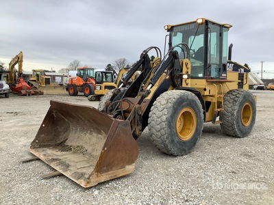 1998 Cat IT28B جرافة