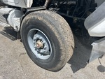 Underbody with Right Steer Tire