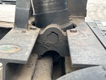 Underbody with Cylinder Pins and Bushings