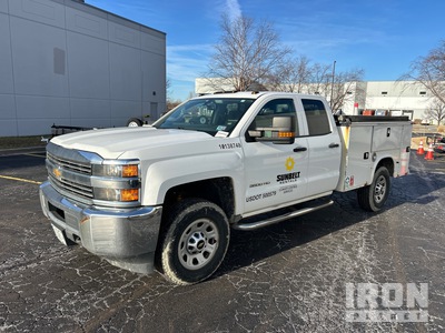 2018 Chevrolet Silverado 3500HD 4x4 Extended Cab Utility Truck