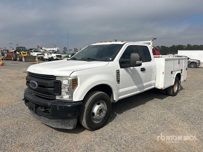 2019 Ford F-350 XL 4x2 Crew Cab Service Truck