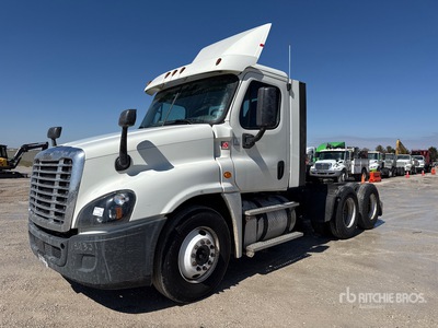 2018 Freightliner Cascadia 125 6x4 T/A Day Cab Truck Tractor