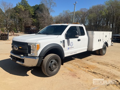 2017 Ford F550 XL 4x4 Extended Cab Utility Truck