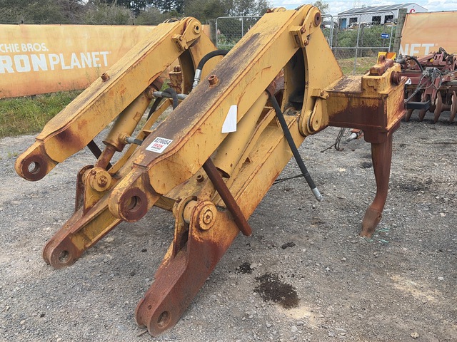 Cat Crawler Tractor Ripper - Fits Cat D7