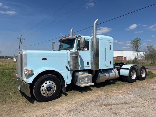2022 Peterbilt 389 6x4 T/A Sleeper Truck Tractor