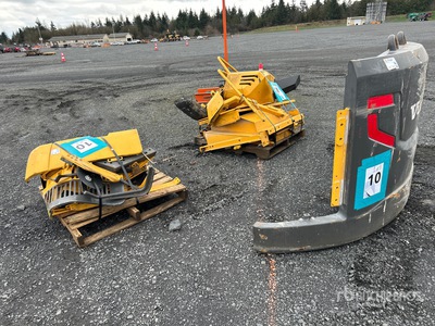 Quantity of (3) Volvo ECR145DL Counterweight,body panels,covers