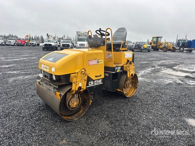 2005 Cat CB224E Double Drum Roller