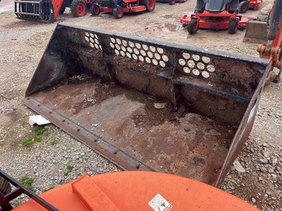 Kubota LM2596 96 in Skid Steer Bucket