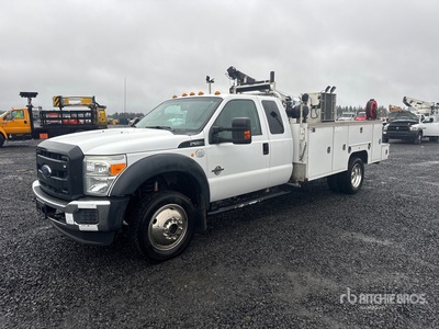 2015 Ford F-550 XL 4x4 Extended Cab Ciężarówka serwisowa