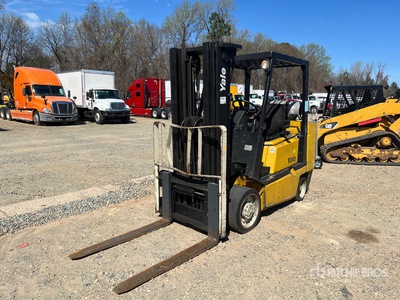 2001 Yale GLC080 7400 lb Cushion Tire Heftruck
