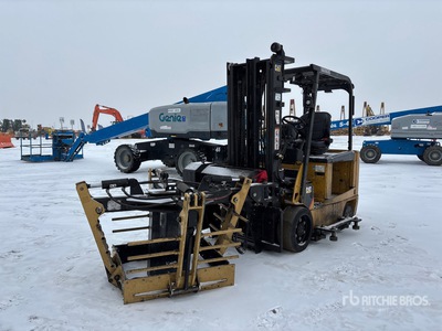 2009 Caterpillar E6500 4000 lb Electric Forklift (Inoperable)