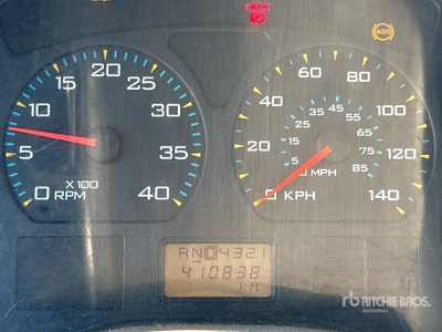 2006 International 7400 6x4 Bucket Truck