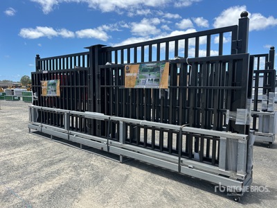 Quantity of (3) Suihe 20 ft Bi-Parting Portail d'entrée (Unused)