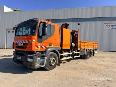 Fassi F150A.23 6000 kg Articulated Boom on 2009 Iveco Stralis 420 Crew Cab 6x2 Camion Benne Avec Grue شاحنة مسطحة مع رافعة