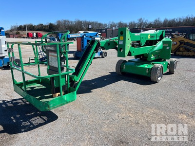 2014 JLG E450AJ 2WD Electric Nacelle articulée