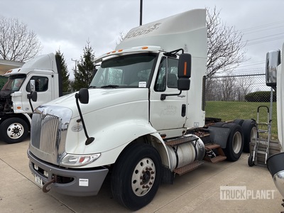 2009 International 8600 SBA 6X4 6x4 T/A Day Cab Truck Tractor (Inoperable)