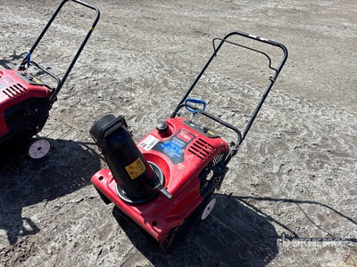 2015 Toro Power Clear 721 21 in Snow Blower
