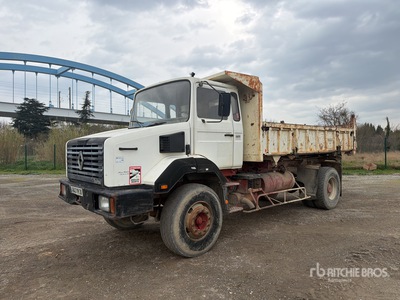 1989 Renault NA02A1 4x2 Camion Benne ダンプトラック（S/A）