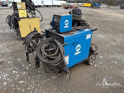 1998 Miller 302 معدة لحام بمحرك