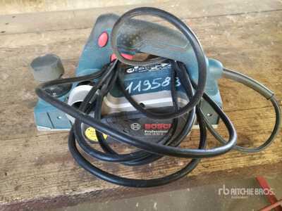 Bosch GHO 26-82 D Hand-Held Electric Planer
