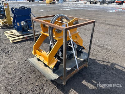 2025 Handy SS08 35 in Excavator Plate Tamper (Unused)