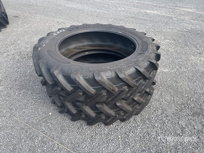 Quantity of (2) Michelin 380/80R38 Agribib 2 TL 139 D Neumáticos (Unused)